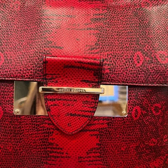 HENRI BENDEL NWOT The Whitney Lizard Messenger Bag w/ dust bag - Picture 8 of 16